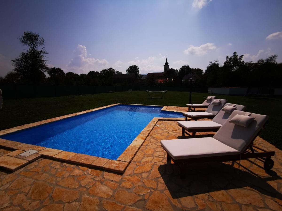 Holiday Home Bulog Sinac Kültér fotó