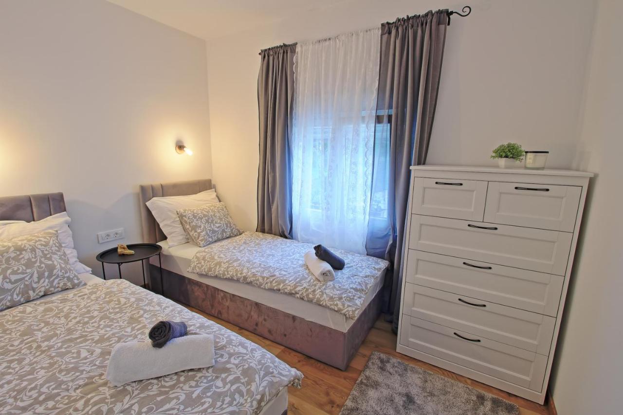 Holiday Home Bulog Sinac Kültér fotó