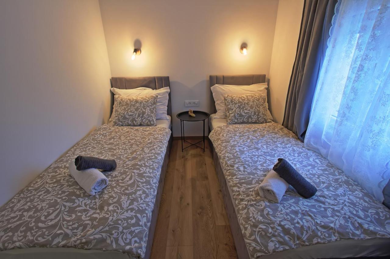 Holiday Home Bulog Sinac Kültér fotó