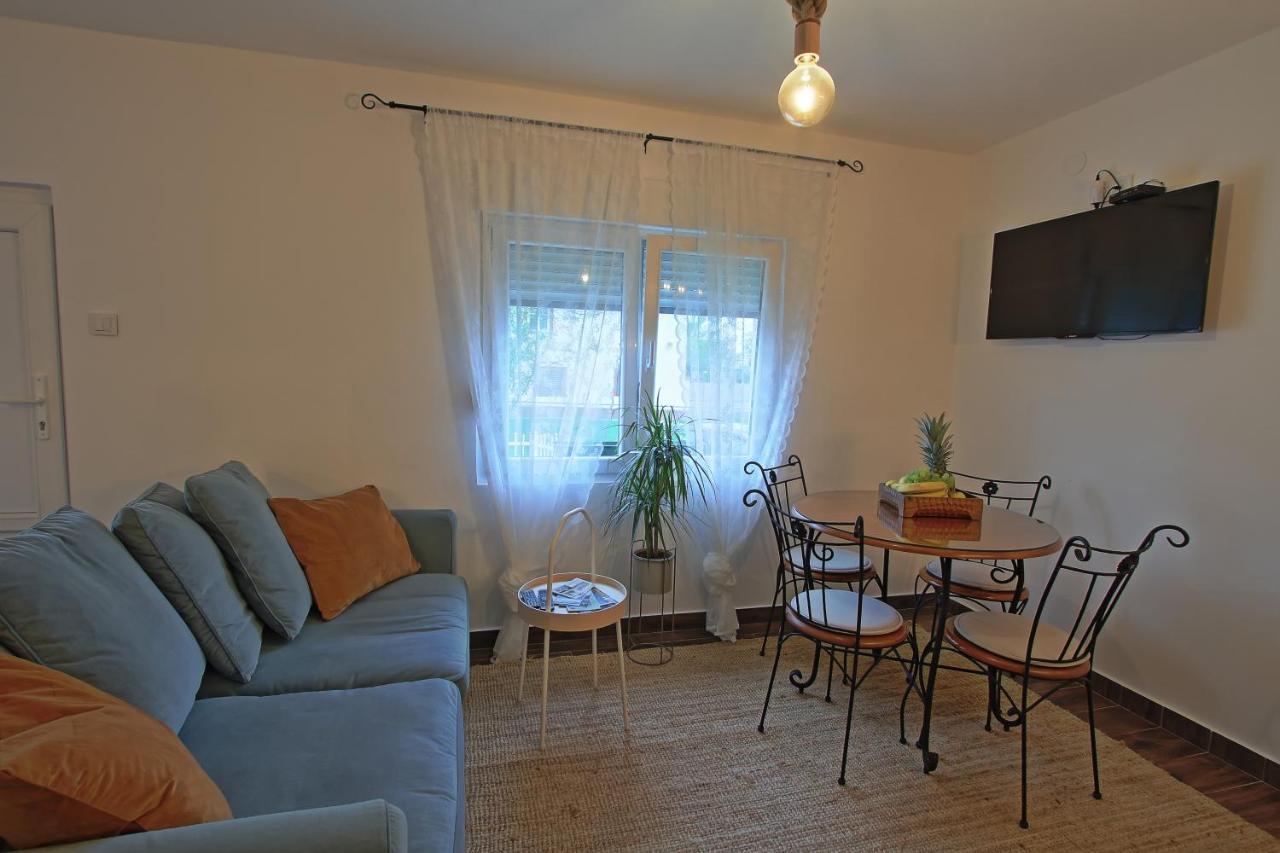 Holiday Home Bulog Sinac Kültér fotó