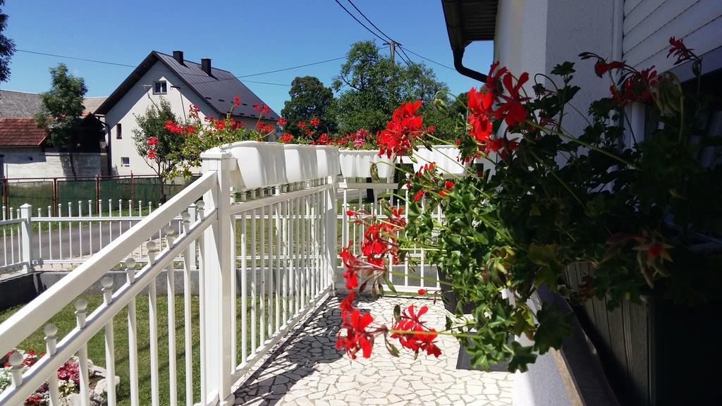 Holiday Home Bulog Sinac Kültér fotó